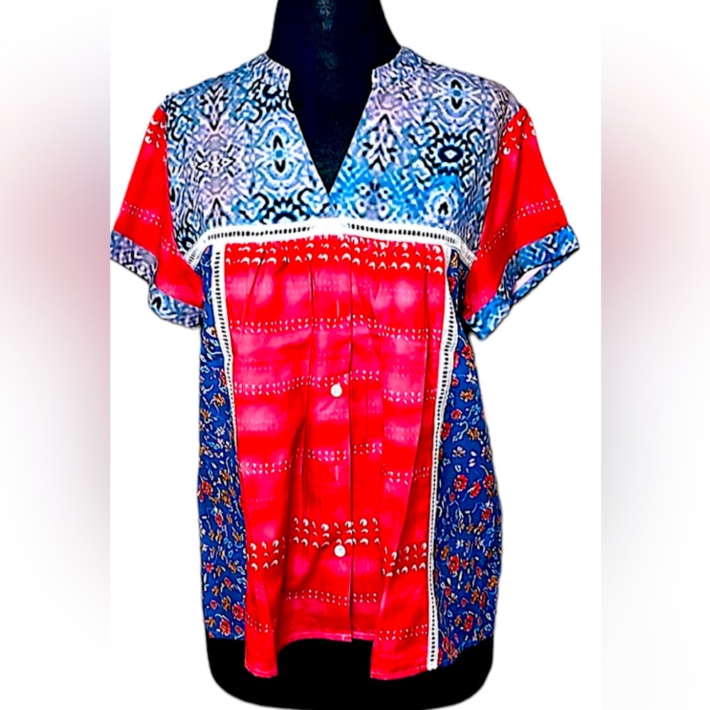 NWT JFN Blouse Medium.  Reds and blues and cut out ivory detailing!